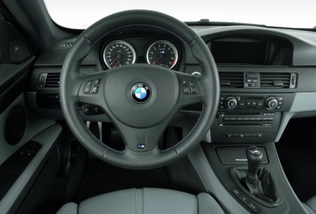 20070425-2008-bmw-m3-dashboard.jpg